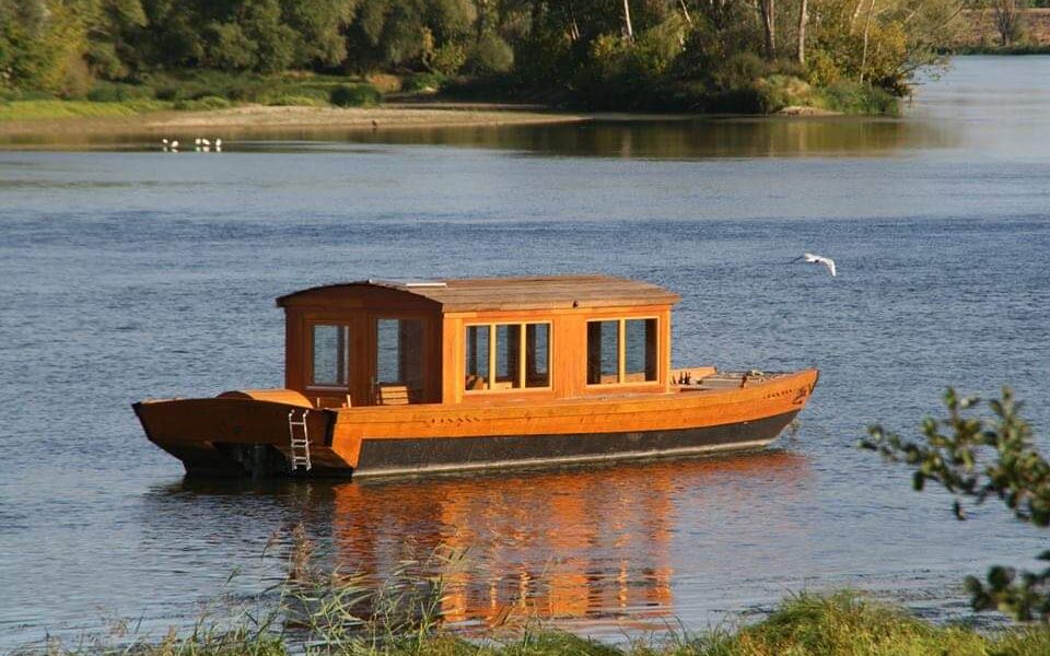 CHANTIER NAVAL de toue temps